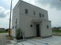 阪急とJRの2WAYアクセスです！
全3区画の分譲地！土地約30坪！神足小学校！