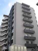 阪急「洛西口」徒歩3分！！
ペット飼育可！（規約による制限有）
空家につき、即入居可！！