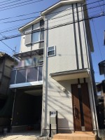 平成23年5月建築の築浅物件♪
オール電化住宅！2SLDKの対面キッチン！