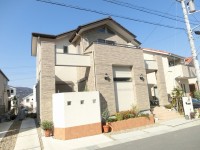 土地ゆったり36.21坪！間口広々約9.6ｍ！
阪急「長岡天神」駅徒歩14分！
全居室収納有！駐車2台可！