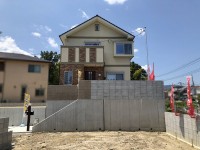 全5区画の分譲地！！阪急「東向日」駅徒歩12分！
小屋裏収納・ウォークインクローゼットもあり収納充実☆
南向きの為陽当り良好♪駐車2台可♪