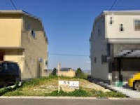 全11区画の新規分譲地！土地面積広々27.25坪！
前道約6ｍ！間口ゆったり6ｍ！閑静な住宅地！
東側空きの為、開放的なお家を建てていただけます！