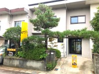 立命館大学建築計画研究室の設計による現代町家風リノベーション物件！阪急西山天王山駅まで徒歩5分！
南側と北側のお庭でガーデニングや家庭菜園をお楽しみください♪