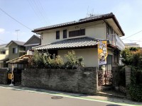 ２区画限定の建築条件無し売土地！お好きな工務店やハウスメーカーで建築可能！
南西角地につき、陽当たり・通風良好！閑静な住宅地！
小学校が近い為、お子様の通学も安心♪