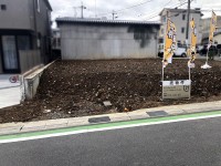 ２区画限定の建築条件無し売土地！お好きな工務店やハウスメーカーで建築可能！
前道広々６ｍ、間口広々８．１９ｍ！閑静な住宅地！
小学校が近い為、お子様の通学も安心♪