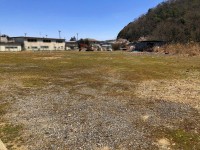 現況更地のため、資材置き場や駐車場にオススメです！
土地面積３２６３．１６坪！