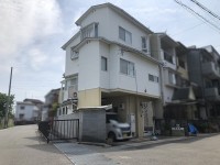 阪急『長岡天神駅』まで徒歩１３分！北東角地につき、陽当たり・通風良好！
建築条件無し売土地ですので、お好きな工務店やハウスメーカーで建築可能！