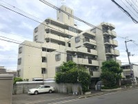 阪急・ＪＲ・京福の駅近３ＷＡＹアクセス！南西角部屋！
キッチン・洗濯機置場は建具付でスッキリとした印象に♪
周辺施設が充実！エアコン１台付！収益物件としても！