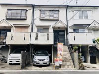 JR「向日町」駅より徒歩10分で通勤通学に便利です！
車2台駐車可！
小学校・中学校徒歩10分圏内でお子様の通学にも安心です♪