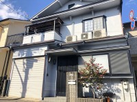 閑静な住宅街！前面道路約6ｍ！
南向きの為陽当たり良好☆
スーパー・コンビニも近く大変便利です！
小・中学校徒歩圏内でお子様の通学も安心♪