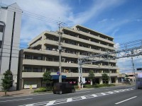 南向きなので陽当たり・通風良好です♪
6階部分で眺望良好☆
4月上旬リフォーム済！

