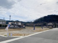 全８区画の分譲地！前面道路６ｍ以上で駐車もラクラク！
自由設計なのでお好きな間取りにて建築可能！
弊社専属の設計士が無料で間取りを作成致します！