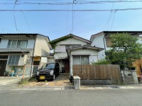 建築条件無し売土地につき、お好きな工務店やハウスメーカーで建築可能！
阪急『東向日駅』まで徒歩１４分！閑静な住宅地！
周辺施設が徒歩圏内で生活便利！