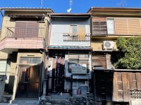 阪急『東向日駅』とＪＲ『向日町駅』の駅近２ＷＡＹアクセス！
南向きで陽当たり良好！リフォームのご相談も承っております！
収益物件としてもご検討可能！