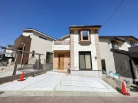 阪急「西山天王山」駅徒歩１５分！大型分譲地！
前道広々6ｍ！土地広々31.64坪！！
第二大山崎小学校まで約480ｍ（徒歩6分）でお子様にも安心！
