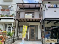 阪急『洛西口駅』とＪＲ『向日町駅』の２ＷＡＹアクセス！
南向きにつき、陽当たり良好！閑静な住宅地！
徒歩圏内に周辺施設が充実で生活便利な立地♪