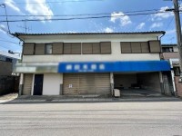 阪急『長岡天神駅』まで徒歩１４分！敷地広々約７３．８６坪！
間口広々約１５．１ｍ！閑静な住宅地の整形地！
周辺施設も充実で生活に便利♪