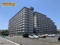 令和４年６月リフォーム済☆ペット飼育可能！(規約有)
上層階につき、採光・通風・眺望良好です！
室内大変丁寧にご使用されています！