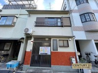 ＪＲと阪急の２ＷＡＹアクセスで通勤や通学に便利！
南向きで陽当たり良好！１階和室部分に床暖房付き！
イオンモール京都桂川など徒歩圏内に商業施設充実！