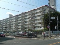 ２０２４年３月フルリノベーション済み！設備全て新調！
明るいお部屋で通風・採光良好！照明器具・お洒落な家具付きの物件です♪
エレベーター停止階！