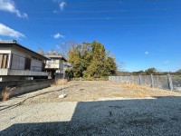 閑静な住宅地！ゆとりの土地１１５．５２坪！
前面道路６ｍ！陽当たり・通風良好♪
建築条件無し売土地につき、お好きな工務店やハウスメーカーで建築可能！