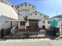 ☆建築条件なし売土地☆お好きな工務店・ハウスメーカーで建築可能！
解体更地渡し！整形地で綺麗な土地です♪
阪急「長岡天神」駅まで徒歩12分で通勤・通学に便利です♪