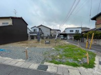 建築条件無し土地につき、お好きなハウスメーカー。工務店で建築可能です！
土地広々４４．１０坪！角地！
周辺施設が充実しており生活に便利な立地です♪