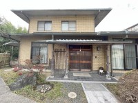 向日市、西京区、南区を専門　ユニバーサルホームサービス洛西口店 土地広さなんと321.72坪☆
建築条件無し土地！お好きなハウスメーカー・工務店で建築可能！
教育施設も徒歩10分圏内で子育て世帯にもオススメです♪