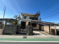 向日市、西京区、南区を専門　ユニバーサルホームサービス洛西口店 ☆建築条件無し売土地☆お好きなハウスメーカーや工務店で建築可能♪
土地広々約92坪☆
阪急「西山天王山」駅徒歩13分！
小中学校徒歩圏内でお子様の通学も安心です！