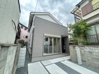 ＺＥＨ水準省エネ住宅！フラット３５Ｓ対応可能物件！
敷地面積広々約４９坪！駐車３台可能！
ＷＣＬやファミリークロークなど収納スペース充実！