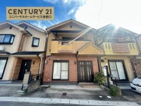 ２０２５年１０月リフォーム完成予定！
天井収納付きの３ＬＤＫ！近くに公園もあって子育て環境も良好♪
周辺にお買い物施設が充実で生活便利な立地！