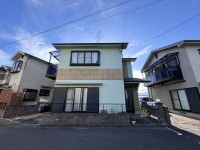 開放感あふれる３ＬＤＫのおうち♪
駐車スペース広々！ワンボックスカーも駐車可能です！
裏庭から見える田園風景と夕日の美しいコラボレーションをぜひご覧ください！