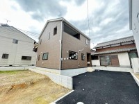 全９区画の分譲地！オール電化住宅！
ＬＤＫ１６以上のゆとりのある間取り！
徒歩圏内に周辺施設も充実！生活に便利な立地です♪