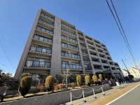 阪急「西向日」駅まで徒歩１５分！通勤・通学やお出かけに便利♪
専有面積約１００平米！専用庭付きの１階南東角部屋！
リフォーム歴有！リフォームのご相談無料で承ります！