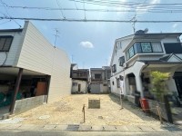 閑静な住宅地の整形地！土地面積約３０坪！
間口広々約７.７ｍ！阪急とＪＲの2ＷＡＹアクセスで生活に便利！
イオンモール京都桂川まで徒歩１０分圏内！