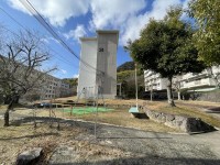 南向きバルコニーにつき、陽当たり良好！
最上階なので、眺望も大変良好です♪
マンションリフォームについてもお気軽にご相談ください(^^)/