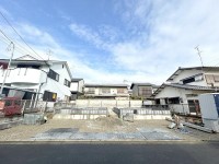 閑静な住宅地の限定２区画の分譲地！
南向きにつき陽当たり良好！並列駐車２台可能！
閑静な住宅地で交通量も少なく小さなお子様のいるご家庭も安心♪
