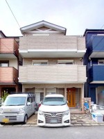 普通車並列駐車２台可能！
室内大変キレイにお使いです！
広々とした間取りでゆとりのある暮らしを実現できる５ＬＤＫ♪