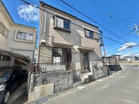 ２０２５年２月リノベーション完成！
角地の為、日当たり・通風大変良好です！
閑静な住宅地につき交通量も少なめ！