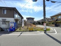 ～駐車場や資材置き場に利用可能です～
目の前には開放感あふれる田園風景が広がっております
