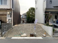 ＪＲ『桂川駅』徒歩１３分の好立地！南向きで陽当たり・通風良好！
建築条件無し土地につき、お好きな工務店やハウスメーカー！
閑静な住宅地の整形地♪