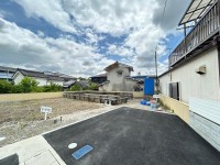 阪急「桂」駅まで徒歩１１分！省エネ基準対応対応住宅♪
前道ゆったり６ｍ！設備充実の３ＬＤＫ！
閑静な住宅地＆分譲地内の為、交通量少なめで安心！
