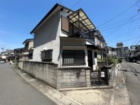 自由設計可能な売土地☆
ＪＲ「長岡京」駅まで徒歩１５分と通勤・通学にも便利な立地です♪
閑静な住宅街！南西角地で採光・通風良好です！
