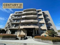 向日市、西京区、南区を専門　ユニバーサルホームサービス洛西口店 ２０２５年６月ハウスクリーニング済！
マンション最上階のお部屋！ＬＤＫ広々１７．５帖！
エレベーター・オートロック付きマンション！