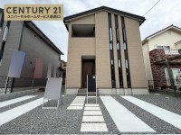全３区画の分譲地☆角地で陽当たり良好！
家事動線の良いの４ＬＤＫの間取り！
嬉しい設備が充実したご家族の事を考えられたお家！