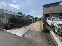 土地広々約４６坪！
建築条件無し売土地☆お好きなハウスメーカー・工務店で建築可能！
「久我」停留所まで徒歩３分！