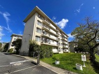 向日市、西京区、南区を専門　ユニバーサルホームサービス洛西口店 ５階建最上階！南北両面バルコニーで陽当たり・通風良良好！
ファミリー世帯におすすめの４ＤＫ！
室内大変丁寧に使用されています！
