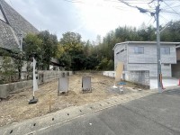 土地約４６坪！自由設計可能！
小・中学校まで徒歩１０分圏内でお子様の通学も安心♪
周辺施設が徒歩圏内に充実！生活利便性の高い立地！