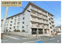 向日市、西京区、南区を専門　ユニバーサルホームサービス洛西口店 阪急「西向日」駅まで徒歩１２分と通勤・通学に便利！
南向きで陽当たり・通風良好！改装歴有♪
小学校まで徒歩１０分！周辺生活施設が徒歩圏内に充実♪