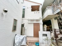 向日市、西京区、南区を専門　ユニバーサルホームサービス洛西口店 ☆太陽光パネル付き☆
長岡第五小学校エリア！小学校まで徒歩９分の為、お子様の通学も安心です♪
築浅の戸建！こだわりが詰まった住宅！納戸もあり収納充実！